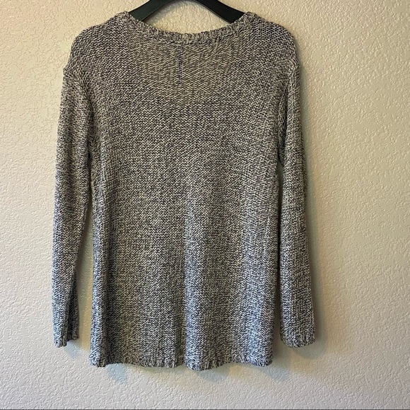 Razzle Dazzle‎ Scoop Neck Pullover Zipper Accent Sweater - Picture 2 of 9